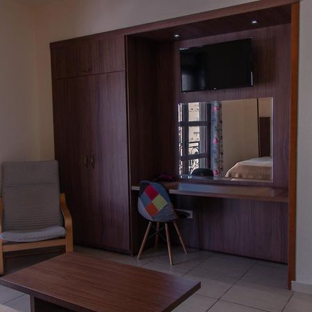 Lakis Court Apartment Larnaca Ngoại thất bức ảnh